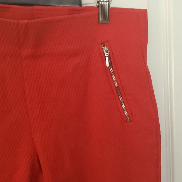 Mercer & Madison Red Textured Leggings - Picture 7 of 14